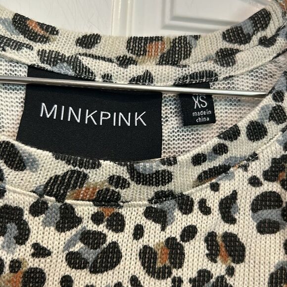 Minkpink leopard print T-shirt/sweatshirt size extra small - Picture 3 of 8